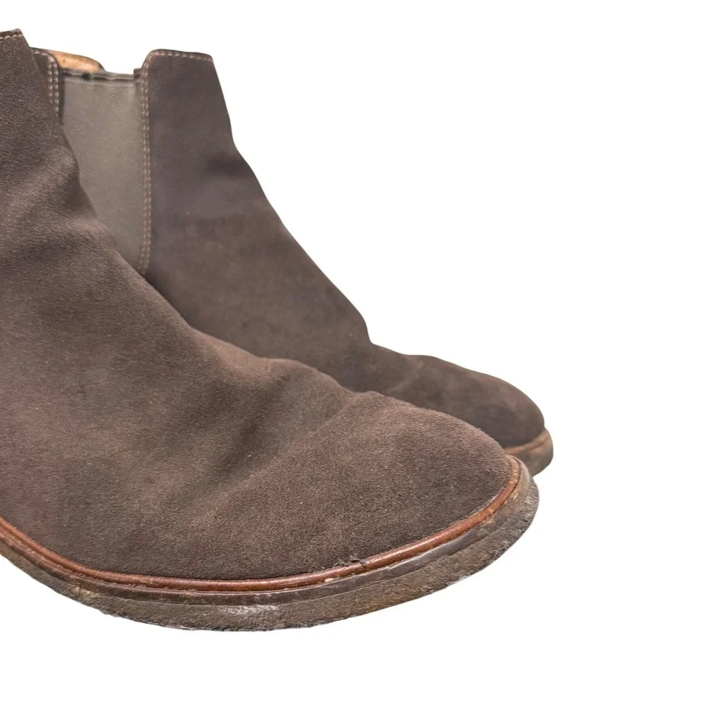 Clarks Chelsea Boot Mens 8 Clarkdale Gobi Dark Brown Suede Ankle Pull On EUC